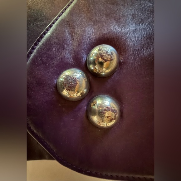 Vintage Purple leather clutch. - Picture 5 of 7
